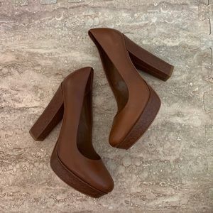 COACH Helga Heels Size 35.5 / 4.5